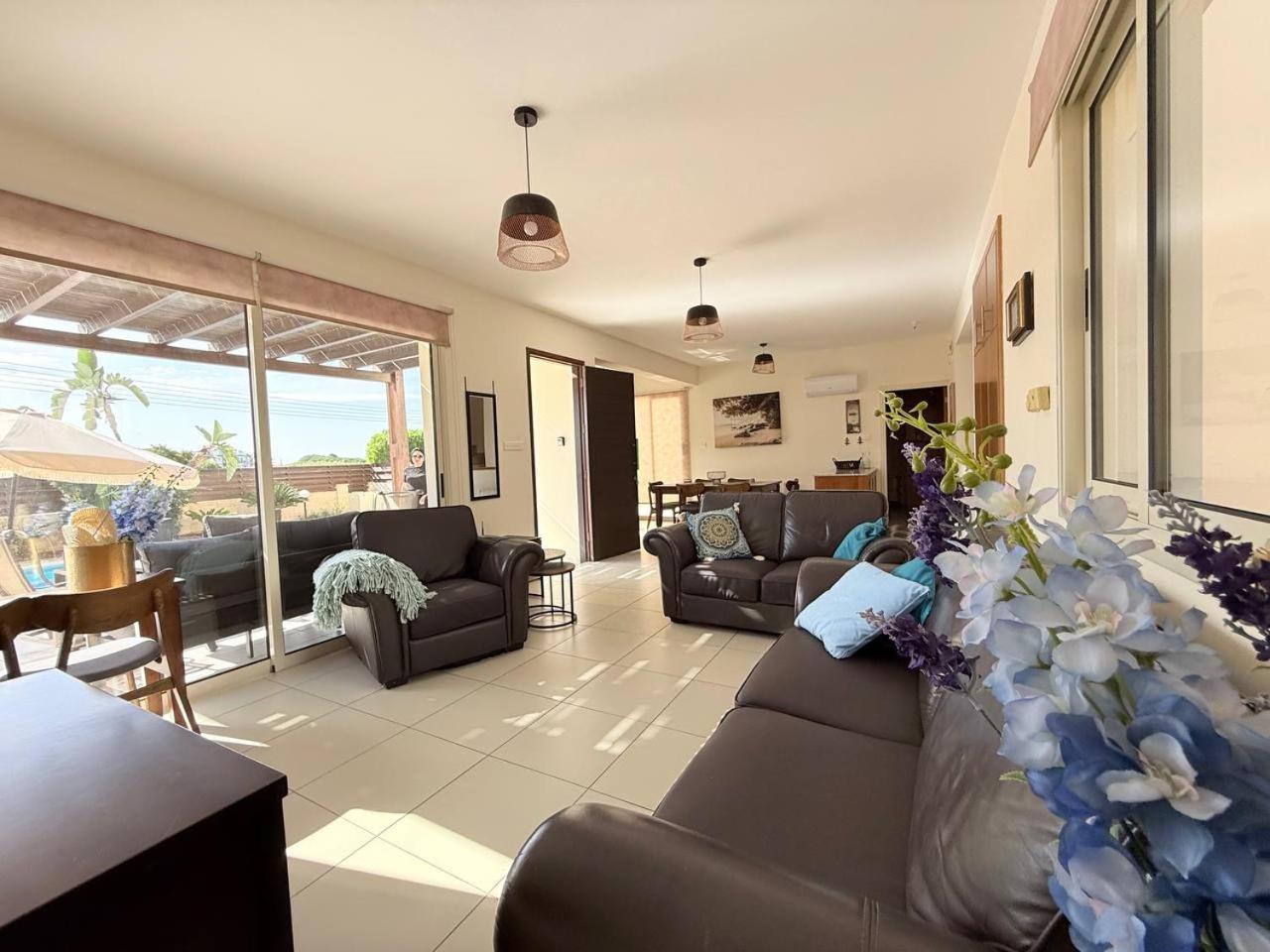 Atlantica 4 Bedroom Villa Near The Beach Protaras Exteriör bild
