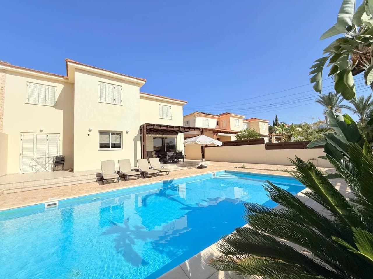 Atlantica 4 Bedroom Villa Near The Beach Protaras Exteriör bild